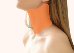 Kobieta z oznaczoną strefą depilacji szyja